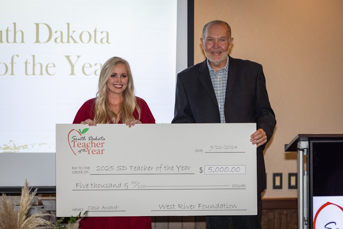 Verhelst selected as 2025 South Dakota Teacher of the Year News